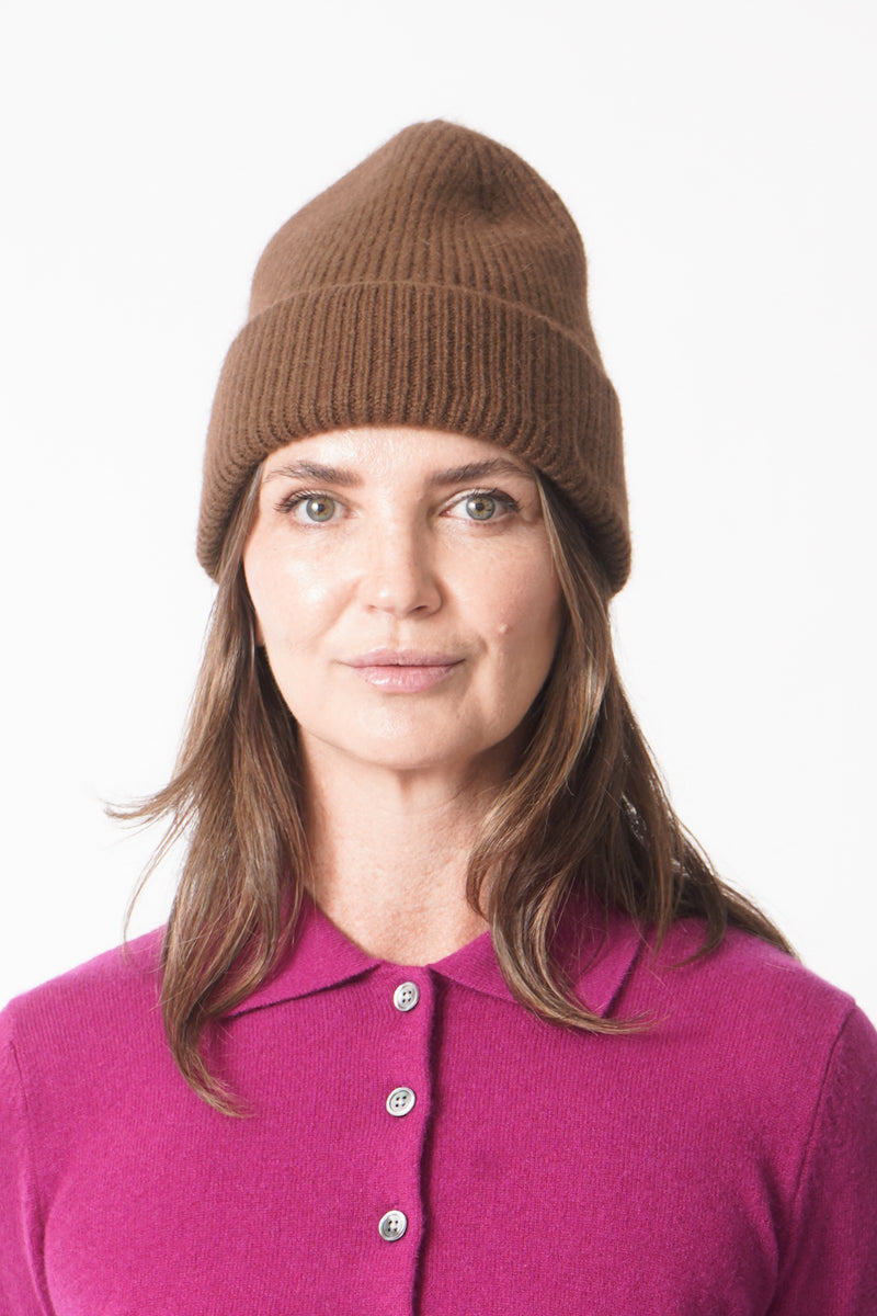 Beanie in Walnut