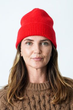 Beanie in Crimson