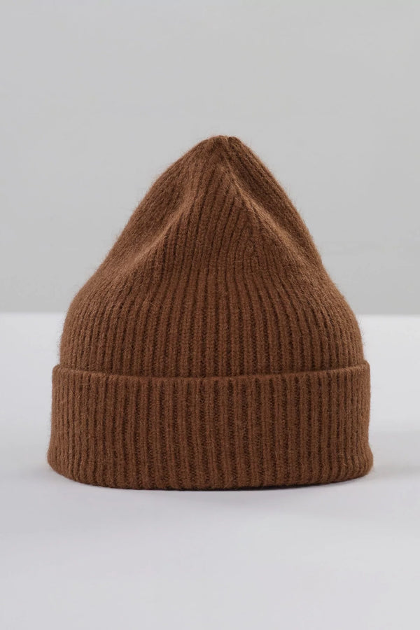 Beanie in Walnut