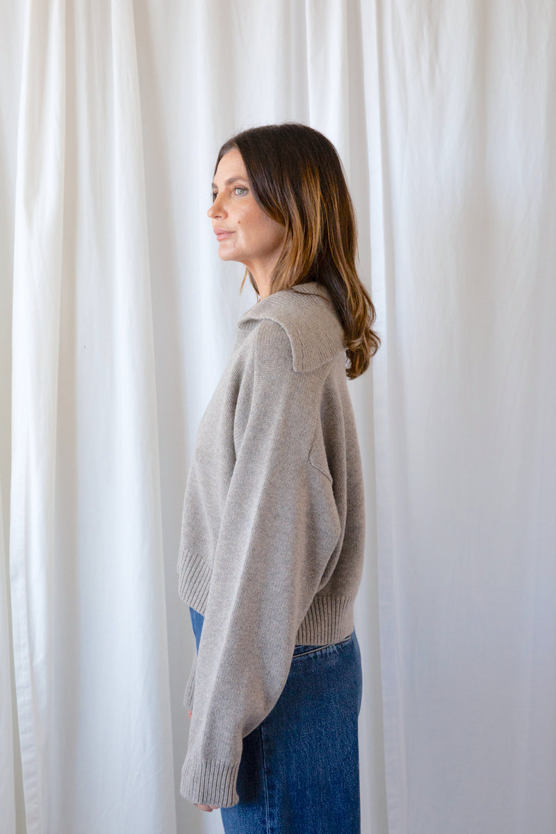 Aksi Sweater