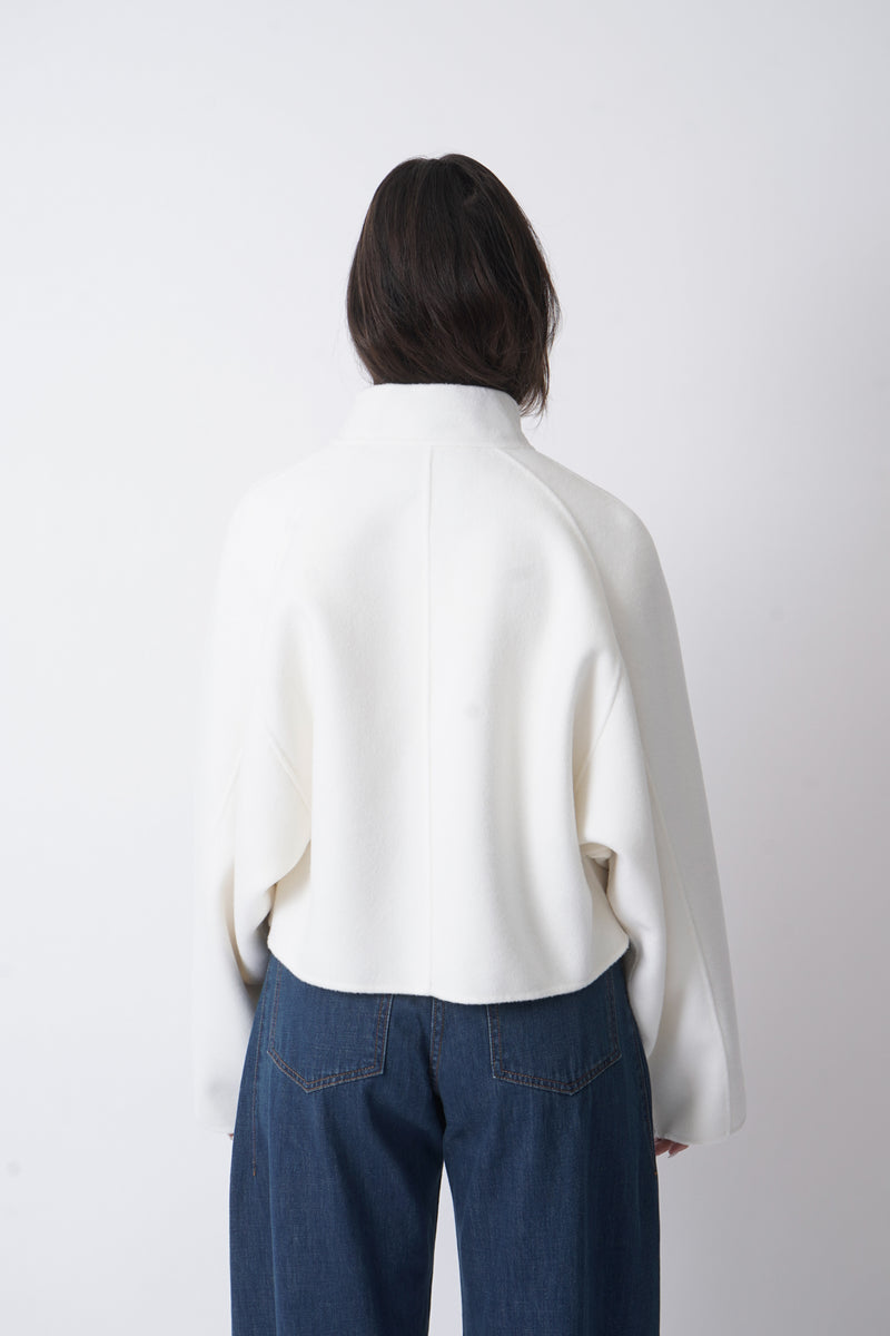 Nyma in Ivory