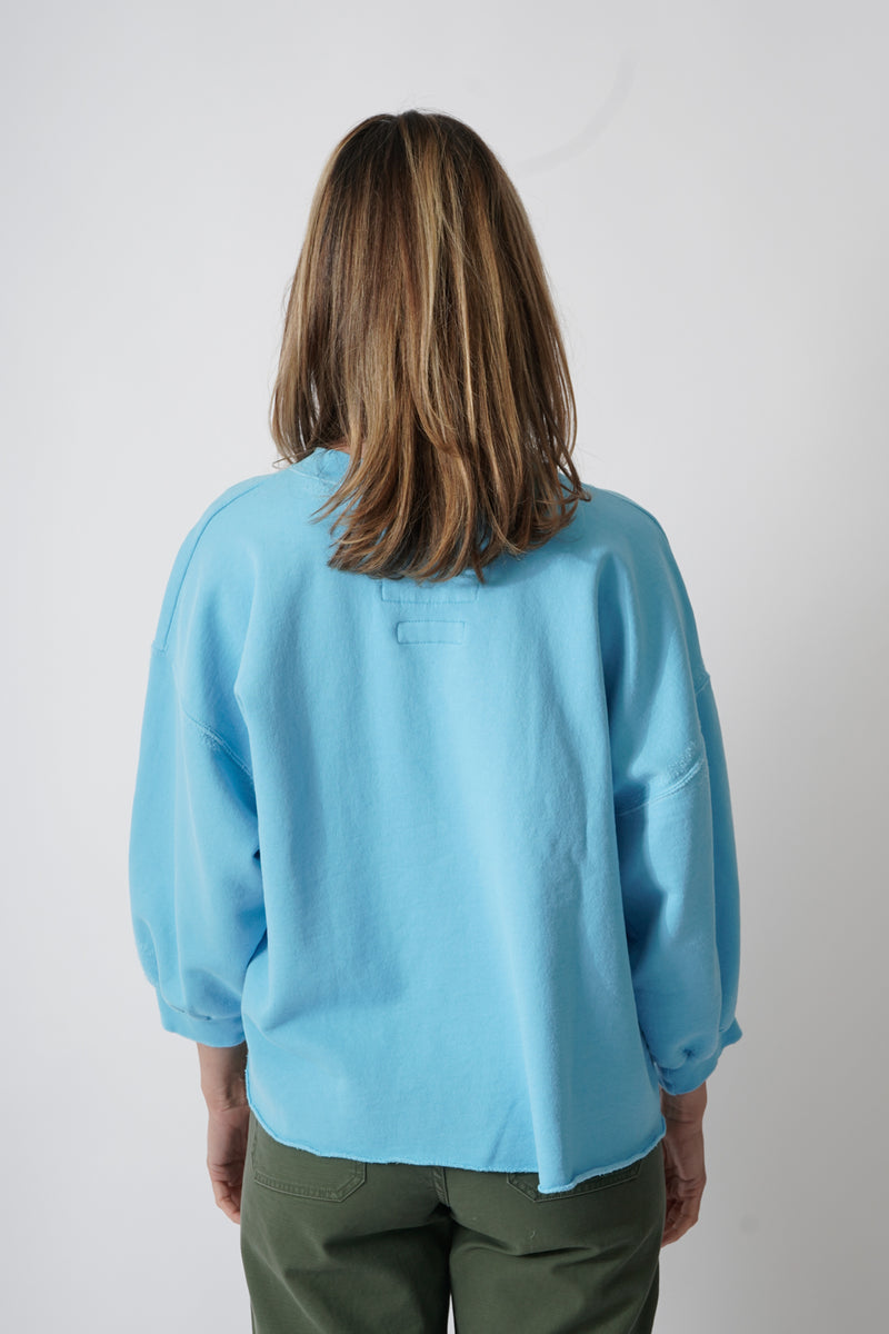 Fond in Sky Blue