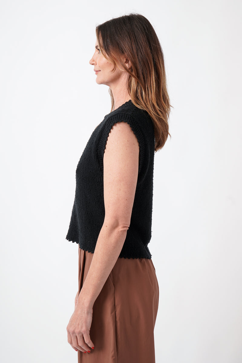 Relent Top Black
