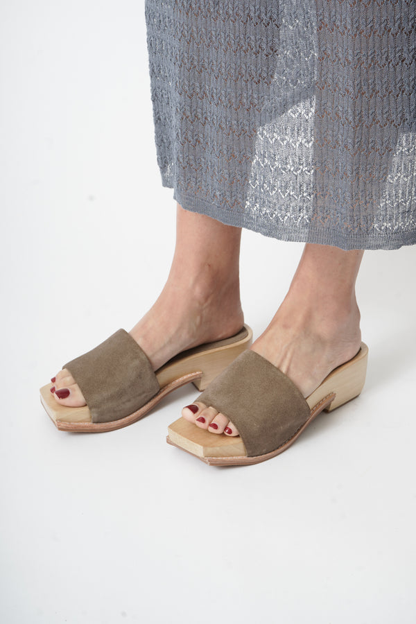 Rue Clog