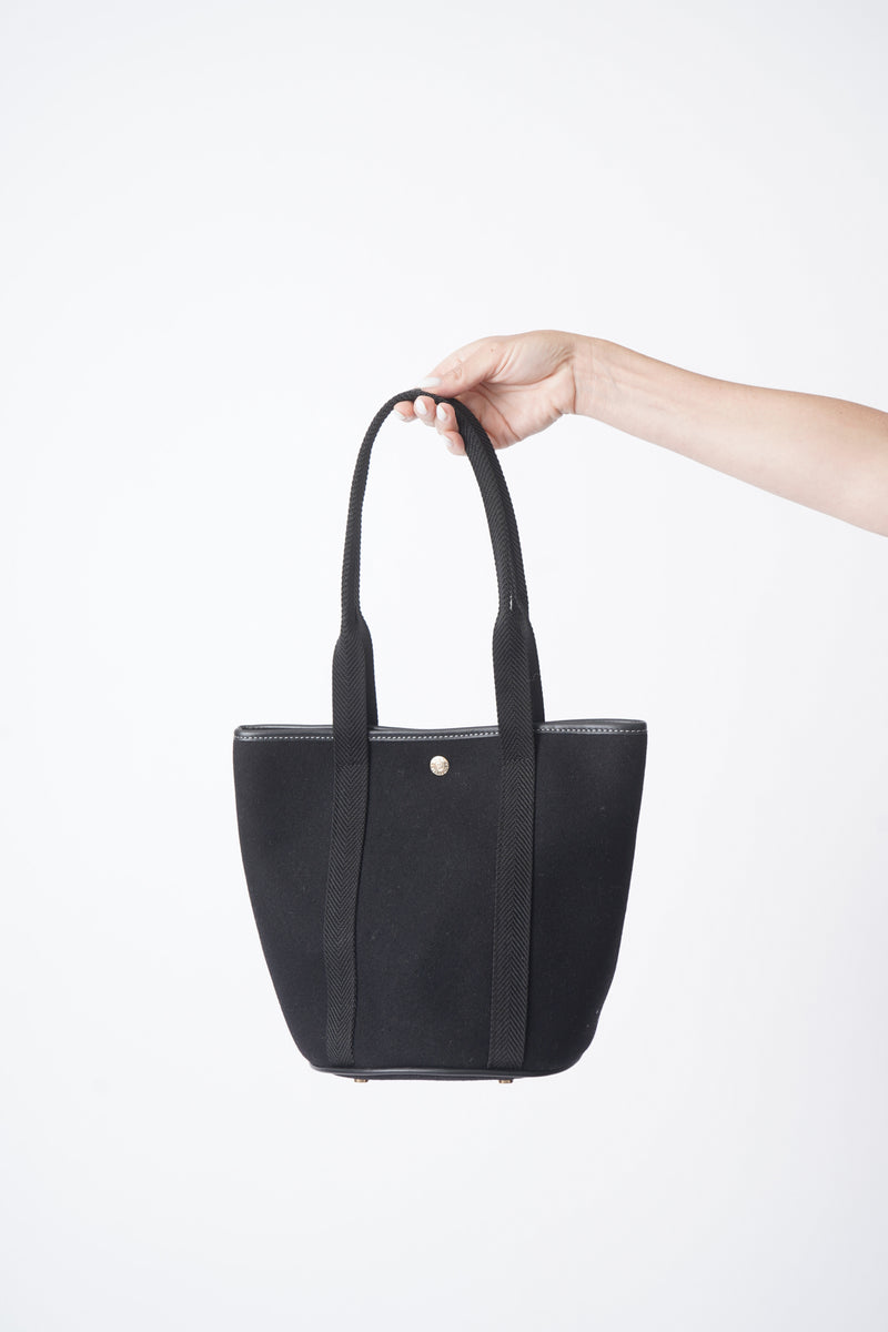 Bucket Shoulder Black