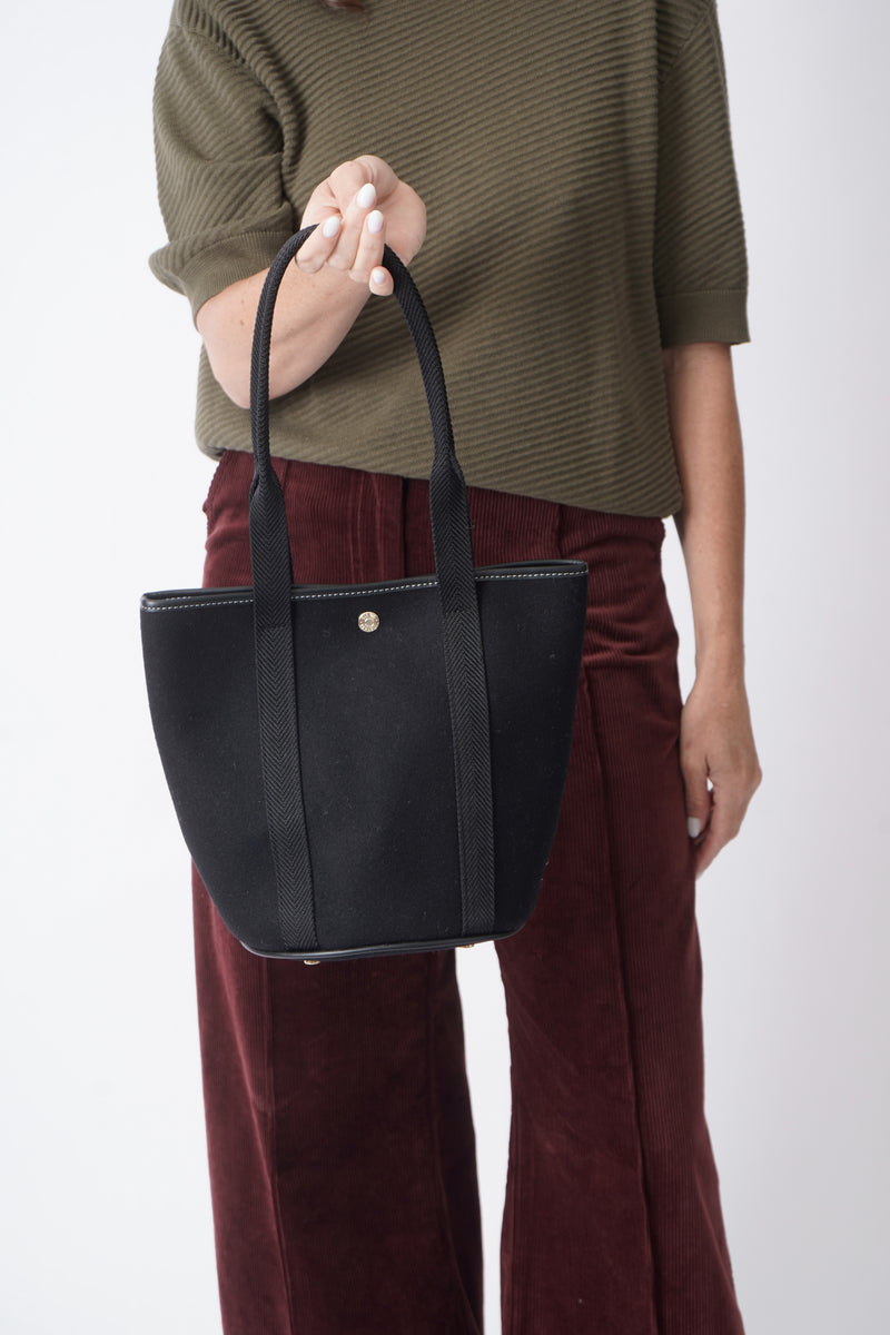 Bucket Shoulder Black