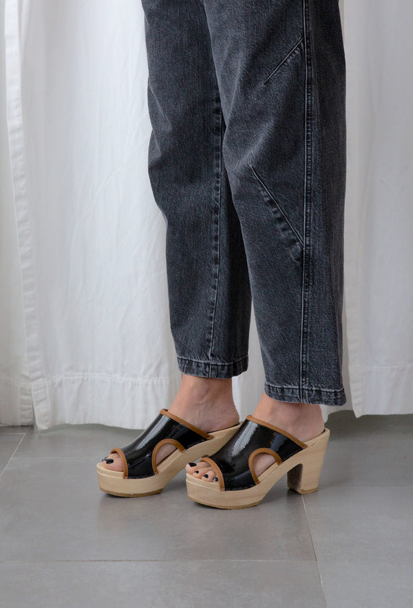 Alexis Clog